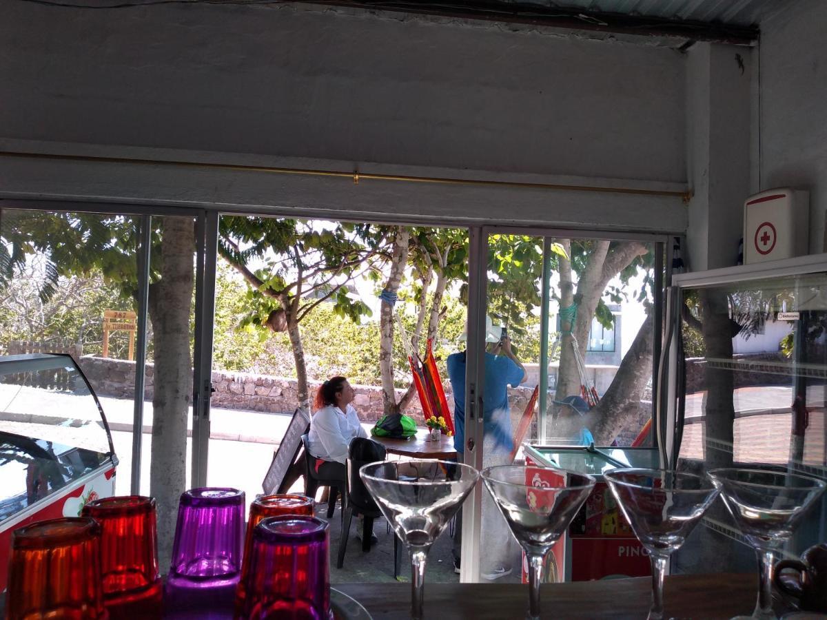 Hostal Cabanas Don Jorge Puerto Baquerizo Moreno Exterior photo